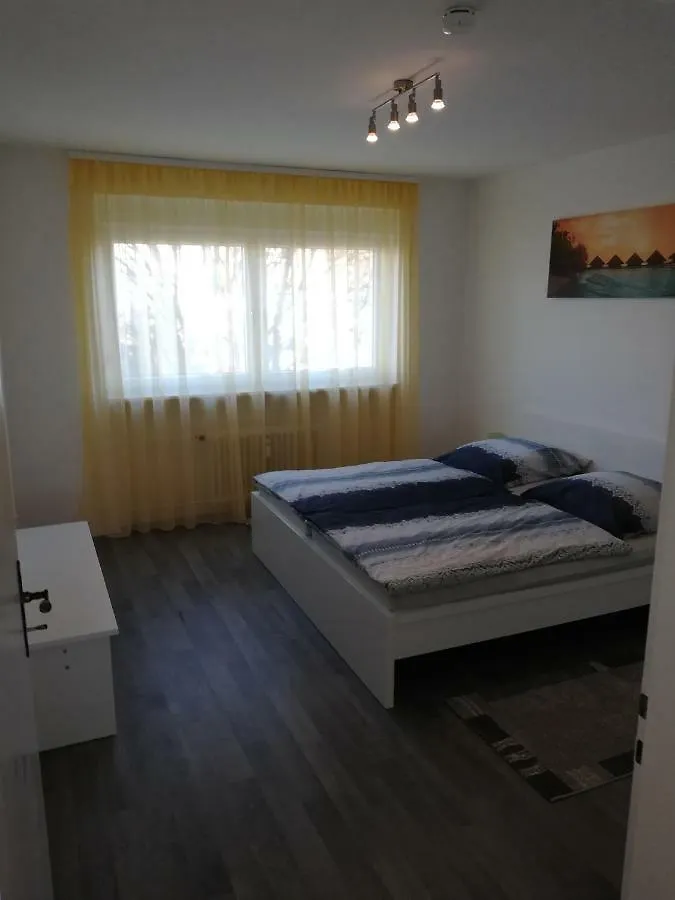 Ferien - Und Messewohnung Am Stadtpark ニュルンベルク ドイツ