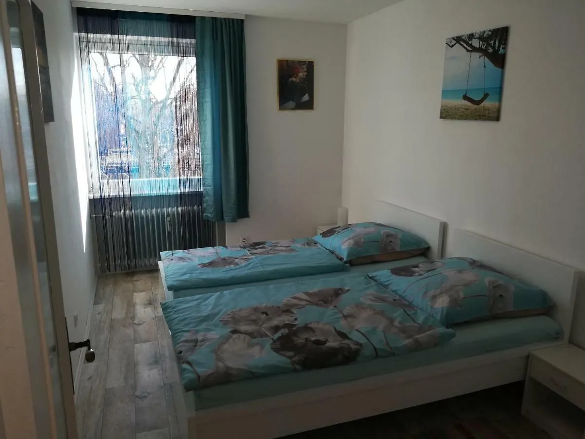 アパート Ferien - Und Messewohnung Am Stadtpark ニュルンベルク
