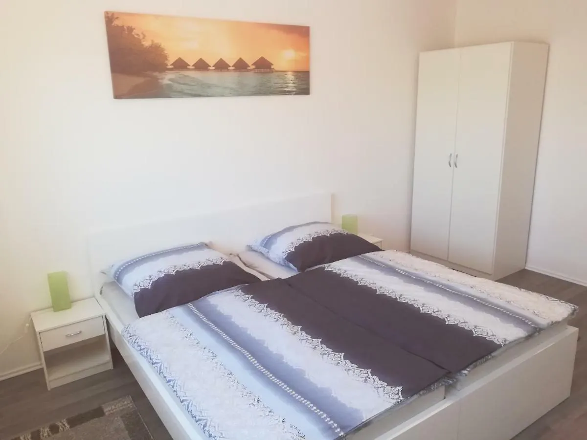 Ferien - Und Messewohnung Am Stadtpark ニュルンベルク 0*,  ドイツ